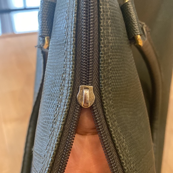 Textures green duffel bag - Picture 7 of 7